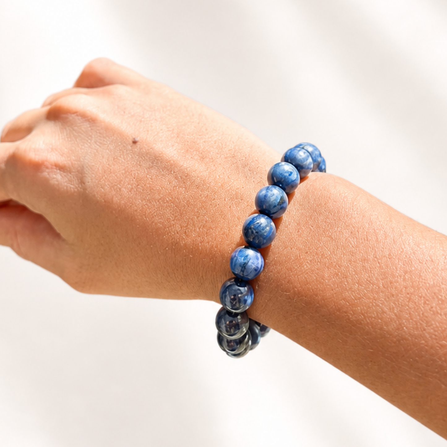 Bracelet en kyanite de la frustration