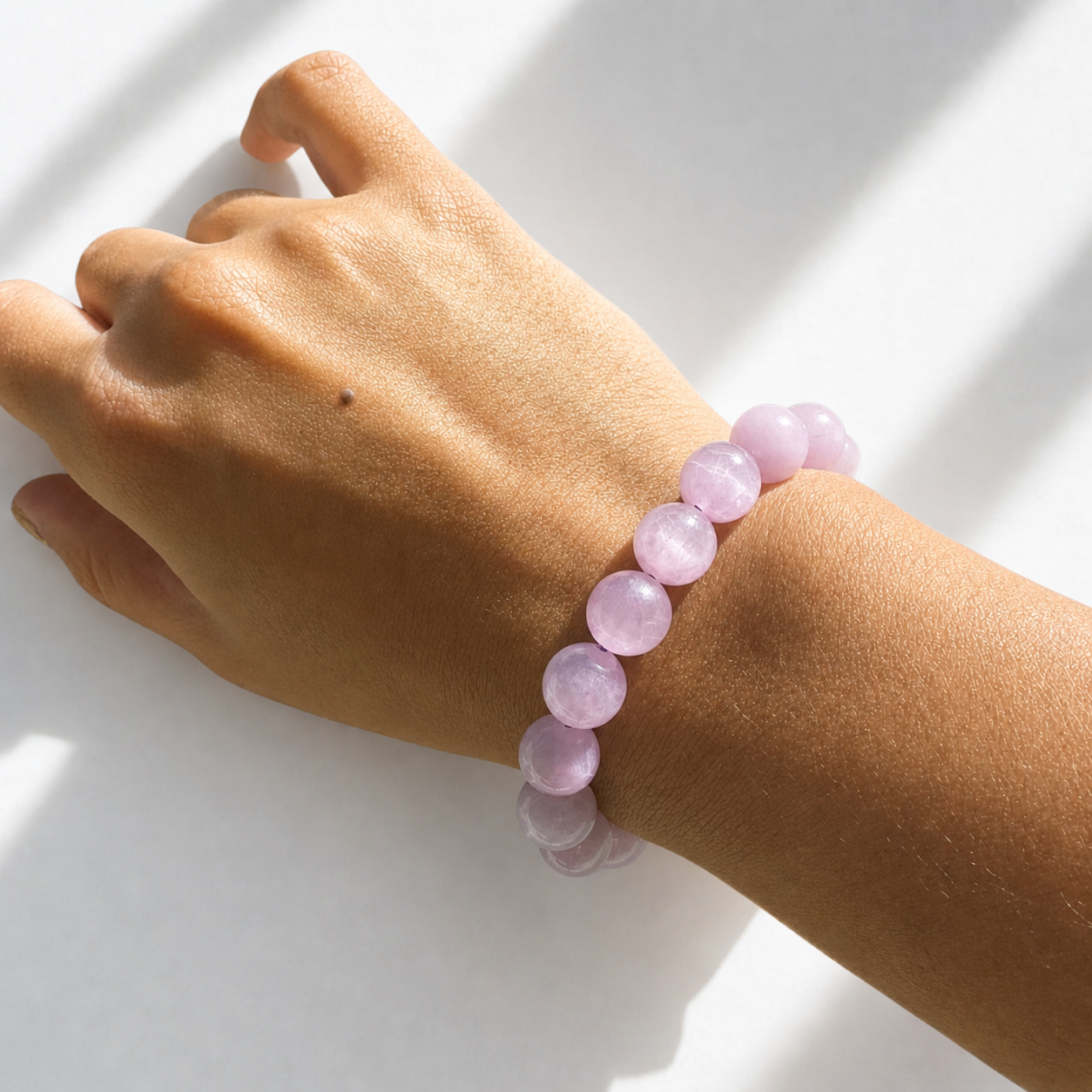 Bracelet en kunzite porte-bonheur