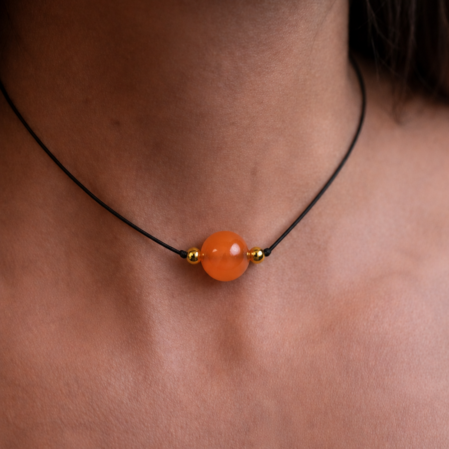 Collier en cornaline symbole d'émancipation