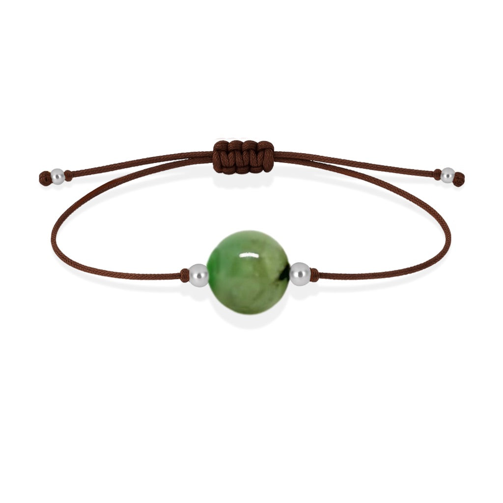 Pulsera de esmeralda natural con hilo marrón y balines en plata 925.